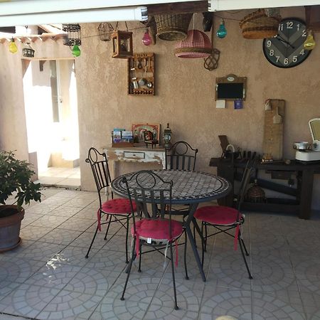 مبيت وإفطار La Motte-d'Aigues L'Eolyre المظهر الخارجي الصورة