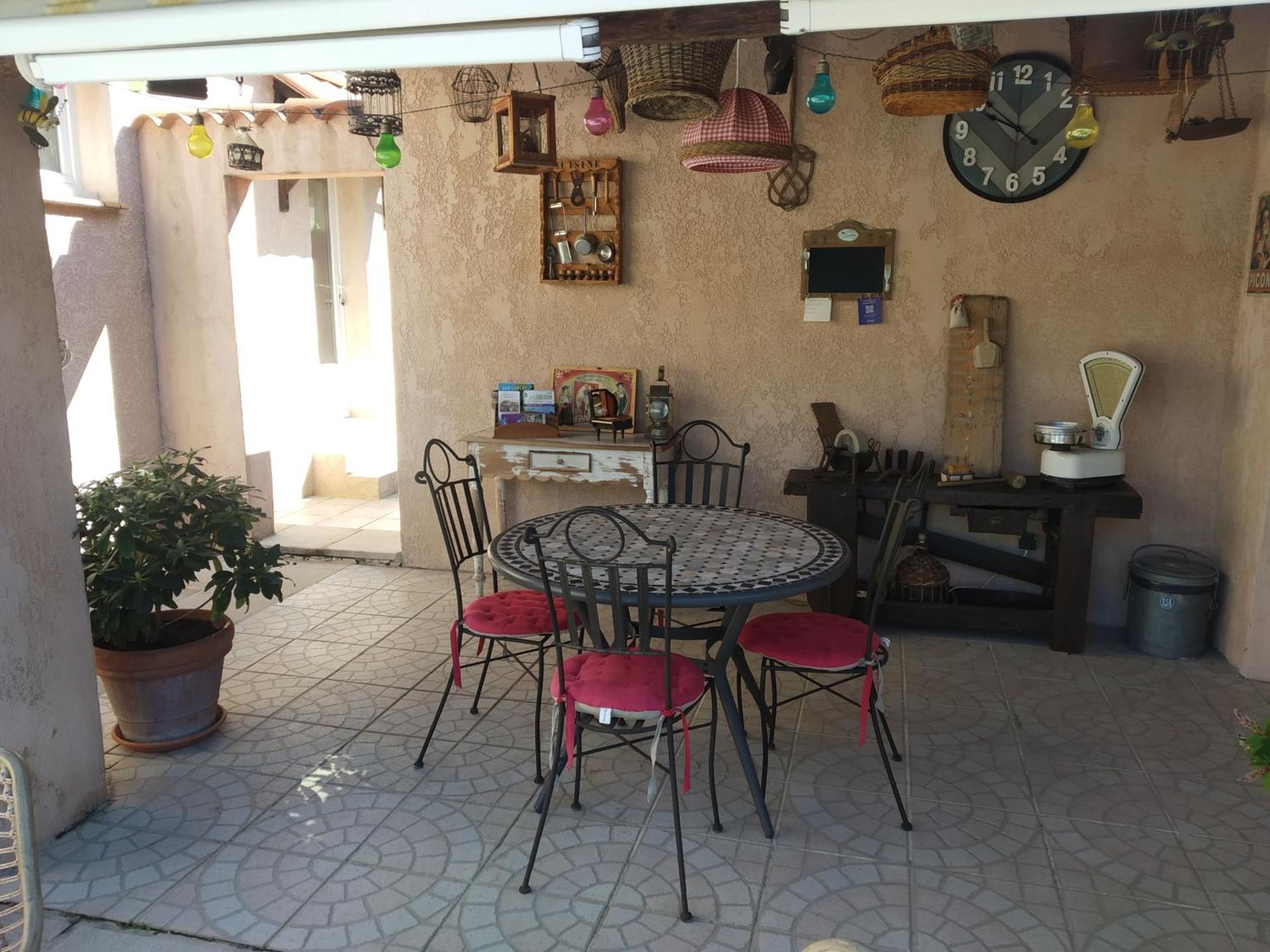 مبيت وإفطار La Motte-d'Aigues L'Eolyre المظهر الخارجي الصورة